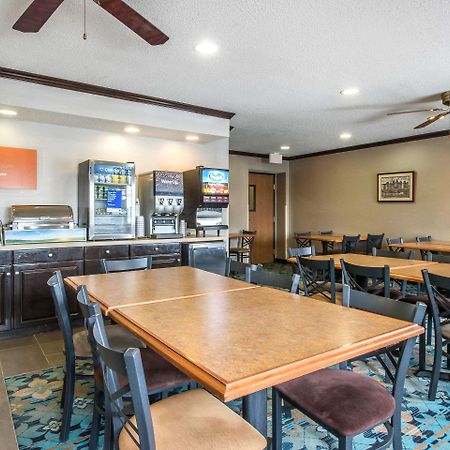 Comfort Inn Weirton Exteriér fotografie