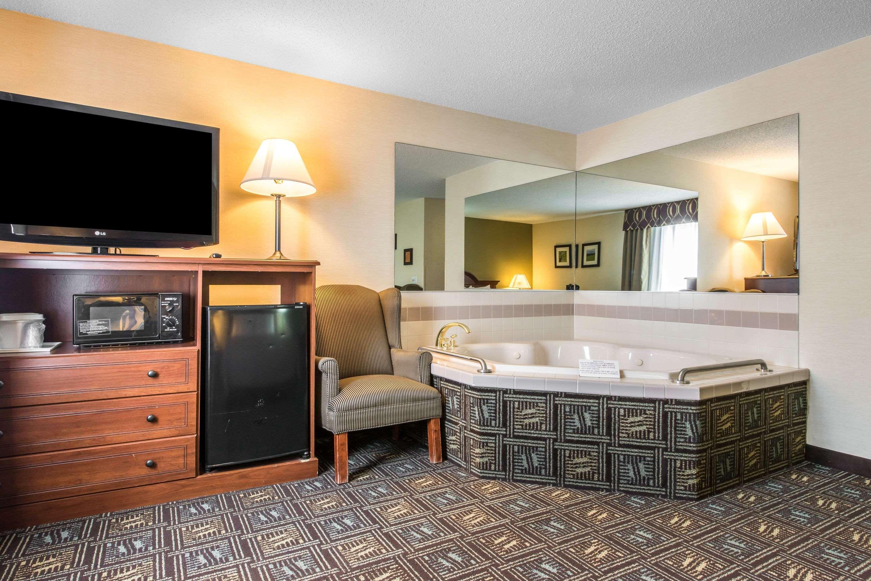 Comfort Inn Weirton Exteriér fotografie